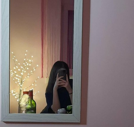 Naken lekkede OnlyFans-bilde av Valya