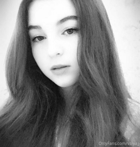 Nahá fotka uniklých OnlyFans od Valya