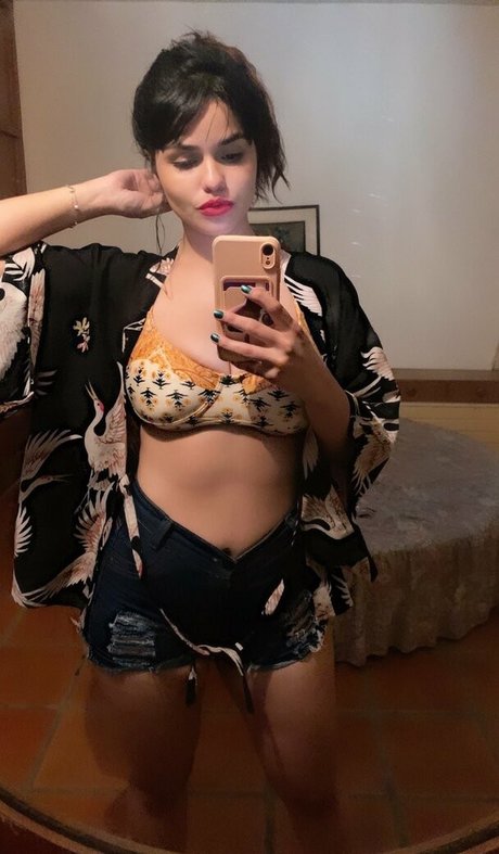 Naken lekkede OnlyFans-bilde av Robertinha