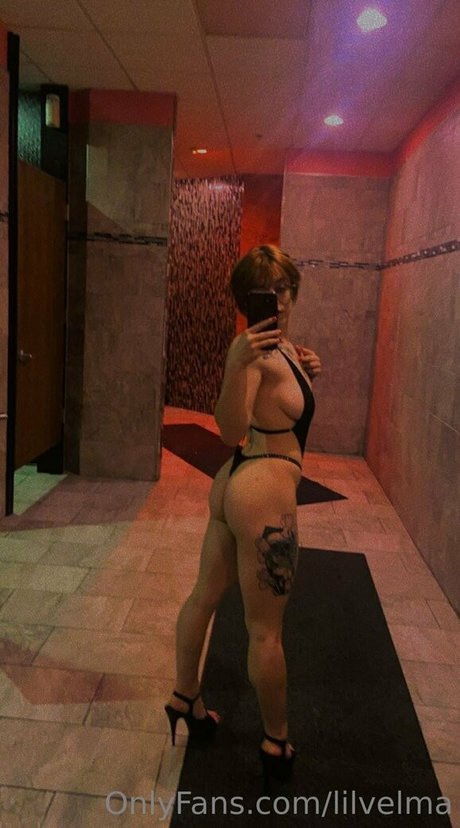 Nacktes geleaktes OnlyFans-Foto von Lilvelma