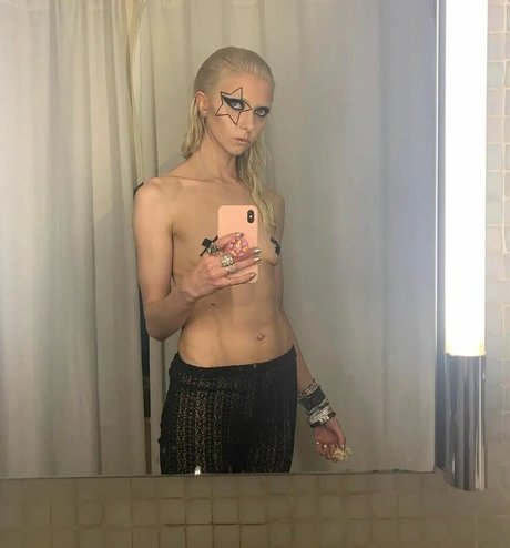 Taylor Momsen