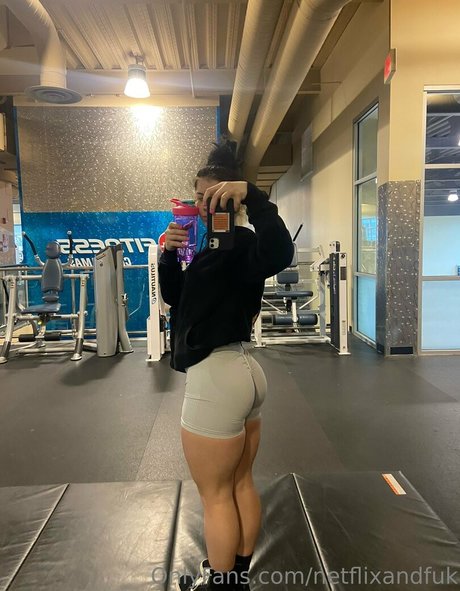 Alaston vuotanut OnlyFans-kuva Lizzysnyder18