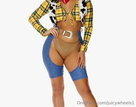 Juicywheels1  nude leaked OnlyFans photo