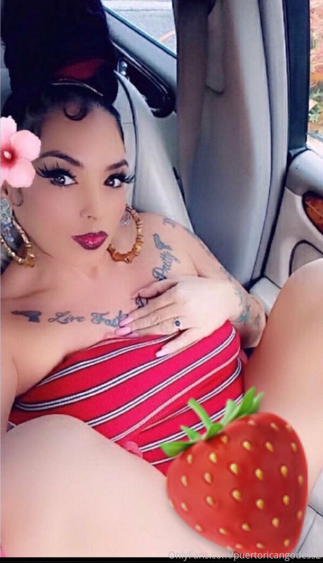 Foto di nudo di fuga di OnlyFans di Puertoricangodess2