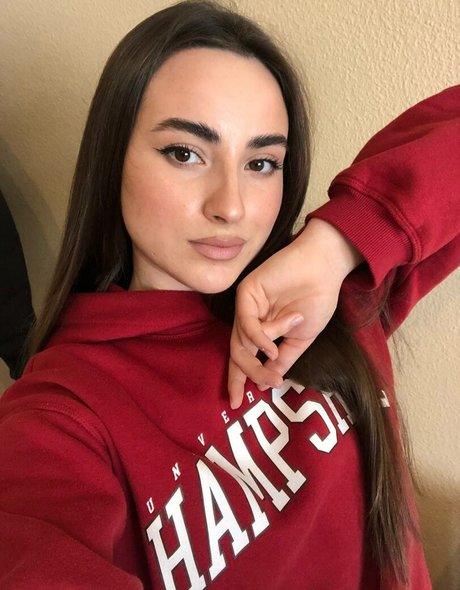 Nøgent lækket OnlyFans-billede af Naughtycola