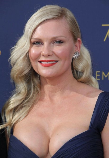 Nahá fotka uniklých OnlyFans od Kirsten Dunst