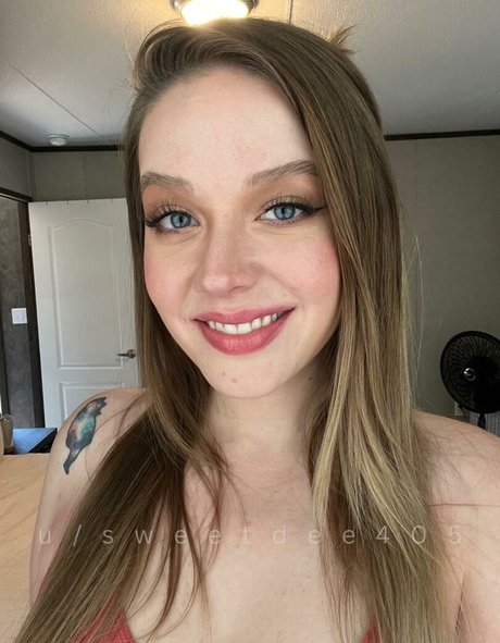 Naken läckt OnlyFans-bild av Sweet Dee
