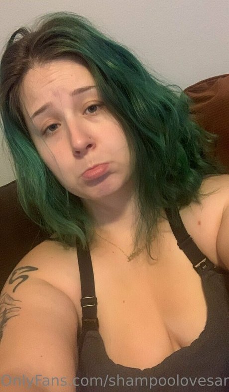 Nahá fotka uniklých OnlyFans od Shampoolovesande