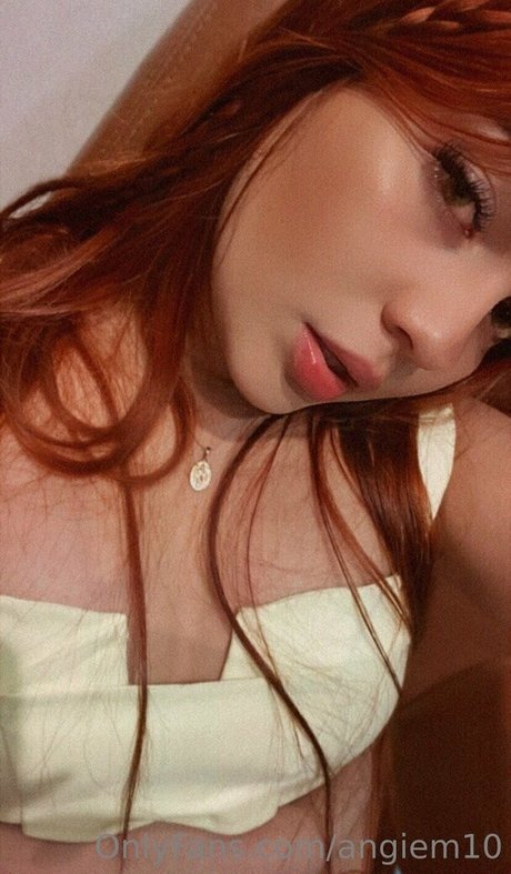 Naken läckt OnlyFans-bild av Angiem10