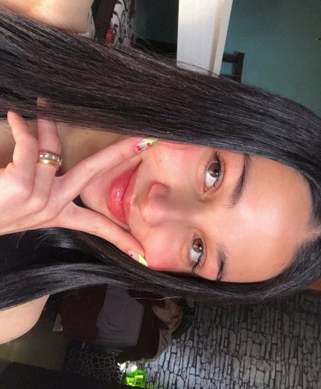 Nahá fotka uniklých OnlyFans od Luana Moraes