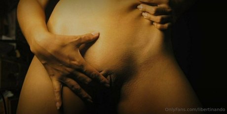 Naken lekkede OnlyFans-bilde av Libertinando