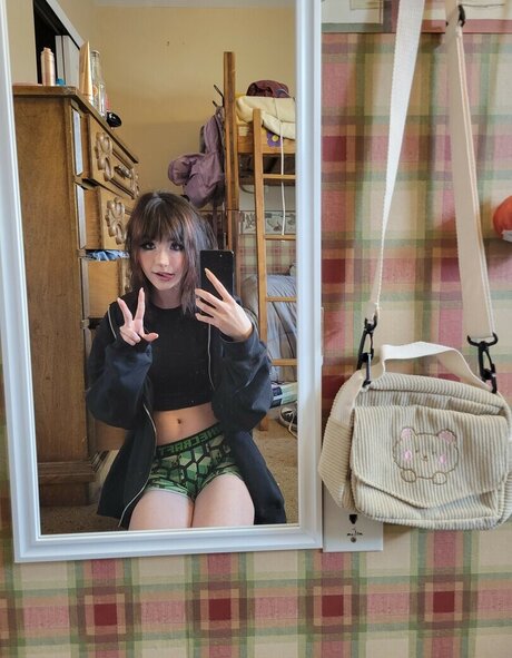 Naken lekkede OnlyFans-bilde av Sammynoodlesoup