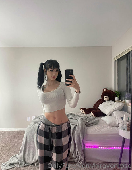 Hiravenrose OnlyFans