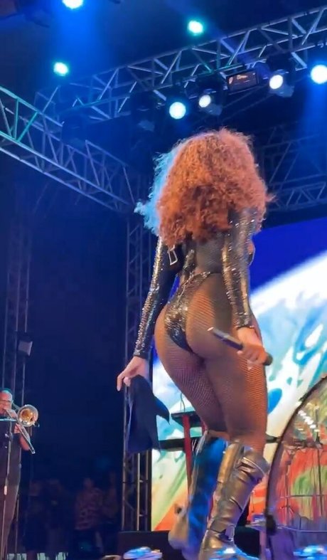 Iza Cantora OnlyFans 유출 누드 사진