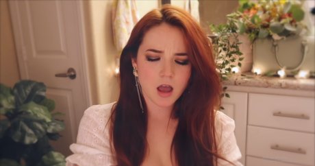 Naken lekkede OnlyFans-bilde av Goodnight Moon