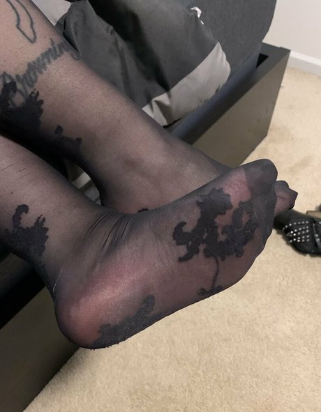 Hernylonfeetfree