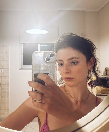 Thomasin Mckenzie