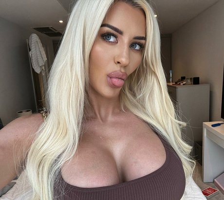 Sienna Day