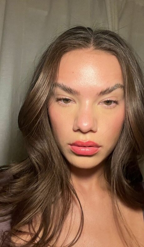 Naken läckt OnlyFans-bild av Madisonsh
