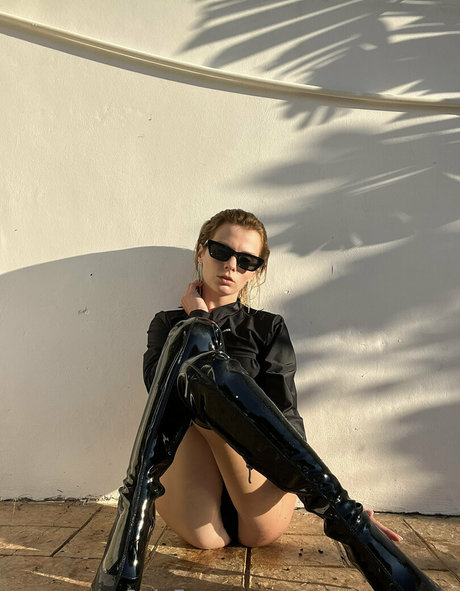 Nahá fotka uniklých OnlyFans od Marta Gromova