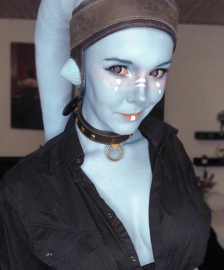 Naken läckt OnlyFans-bild av Holominxcosplay