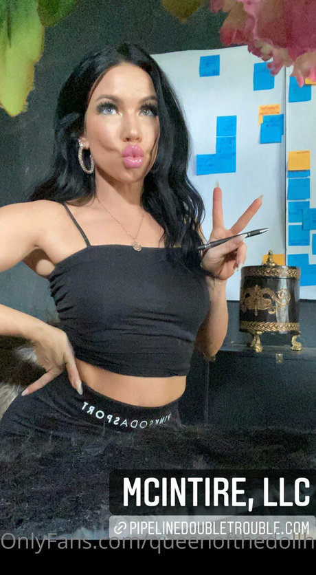 Nagie wyciekłe zdjęcie OnlyFans od Queenofthedollhouse
