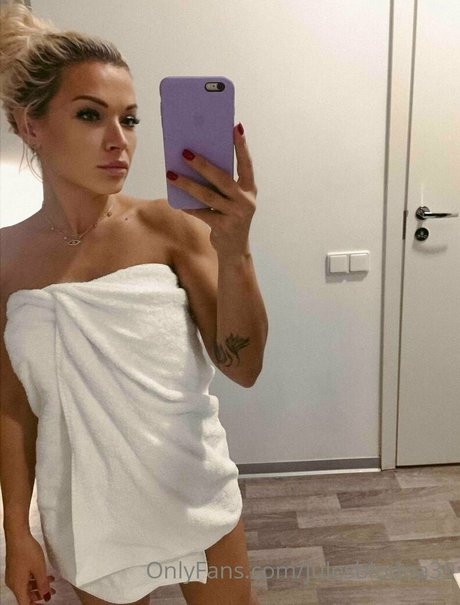 Обнаженная фотография утечки OnlyFans от Julesblodna39