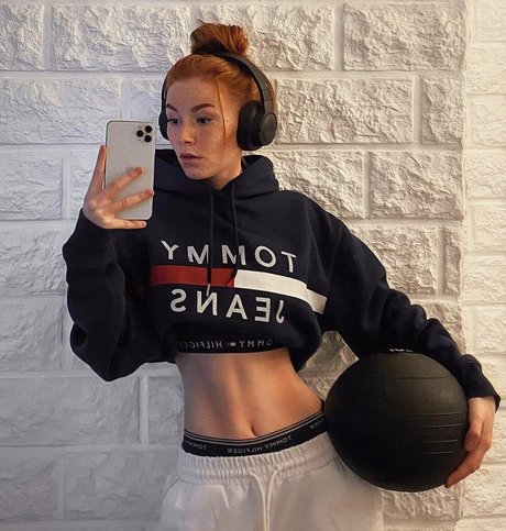 Nahá fotka uniklých OnlyFans od Larissa Opitz