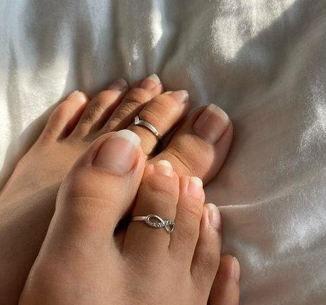 Feetworthfollowing