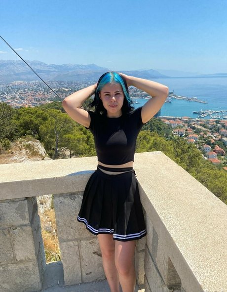 Alasti lekkinud OnlyFans-i pilt Hellokitty0101