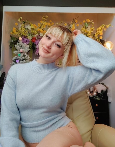 Naken lekkede OnlyFans-bilde av Meltymochi