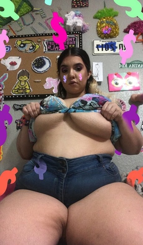 Naakte gelekte OnlyFans-foto van Kushunlimited
