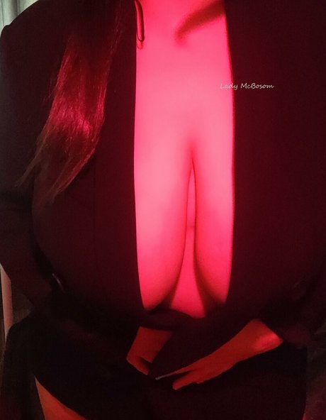 Nagie wyciekłe zdjęcie OnlyFans od Lady Mcbosom