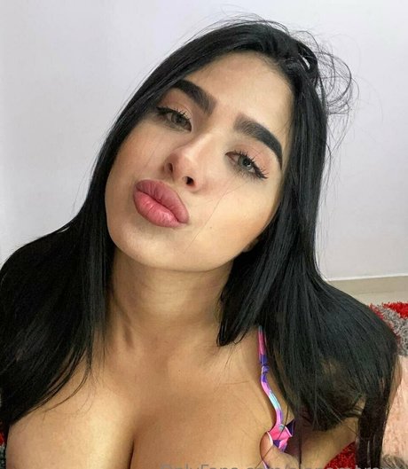 Naken lekkede OnlyFans-bilde av Alanamoreno