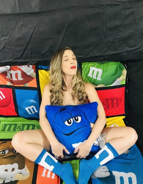 Leeshalynne