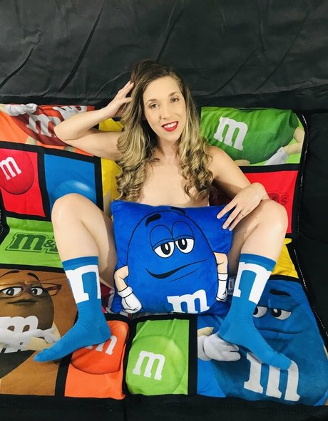 Leeshalynne  nude leaked OnlyFans photo