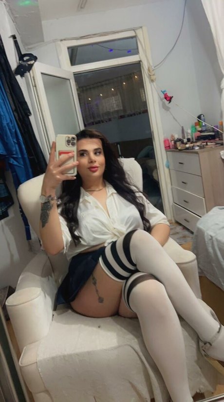 Naken lekkede OnlyFans-bilde av Balmaya23