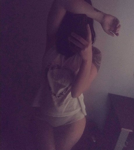 Naken lekkede OnlyFans-bilde av Deborah Milano