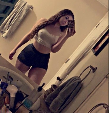 Kaylabelofski  nude leaked OnlyFans photo