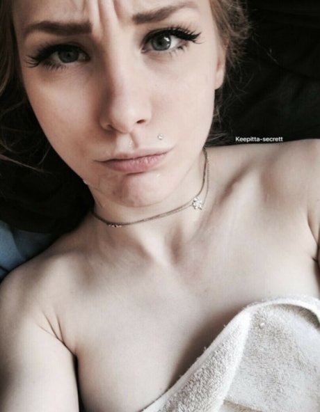 Naken lekkede OnlyFans-bilde av Kepitasecrett