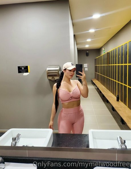 Mymelwoodfree OnlyFans 유출 누드 사진