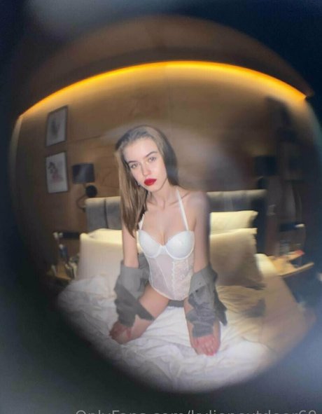 Foto nua vazada do OnlyFans de Kylienextdoor69
