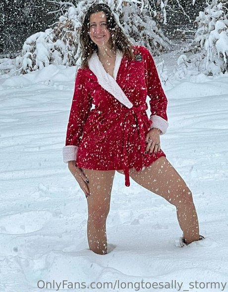 Longtoesallystormy