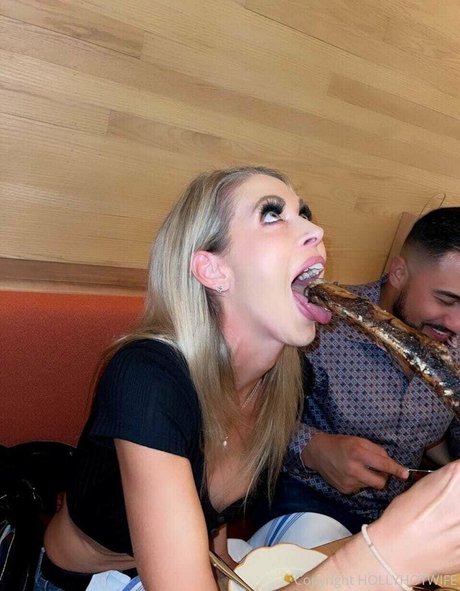 Nøgent lækket OnlyFans-billede af Hollyhotwife