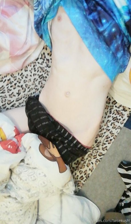 Naken läckt OnlyFans-bild av Emster6969