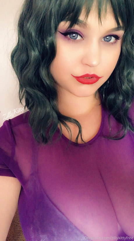 Nahá fotka uniklých OnlyFans od Zillykittyfree
