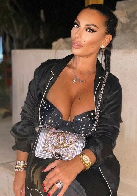 Nahá fotka uniklých OnlyFans od Silvia Iacucci