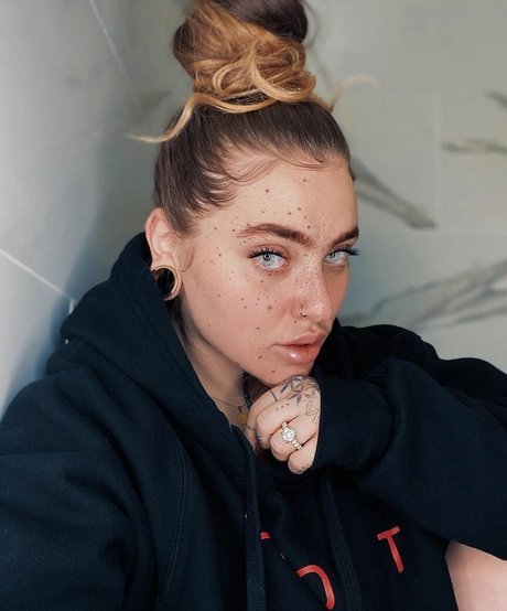 Naken läckt OnlyFans-bild av Brooklyn Nicolina