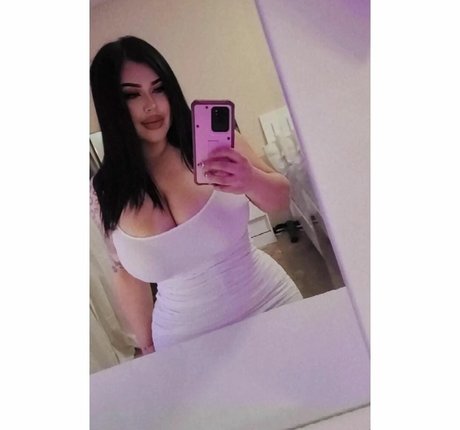 Naken lekkede OnlyFans-bilde av Jessica Kann