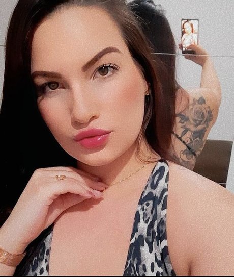 Naken lekkede OnlyFans-bilde av Mulheres De Campinas
